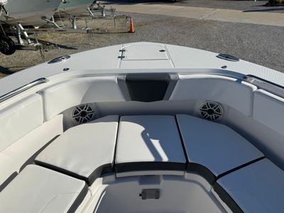 2026 Robalo 300 CC - Photo 39