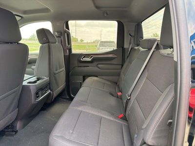 2026 Chevrolet Silverado 1500 — photo 14 view