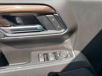 2026 Chevrolet Silverado 1500 — photo 33 view