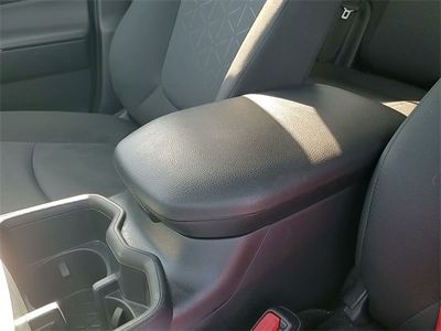 2025 Toyota RAV4 Hybrid - Photo 19