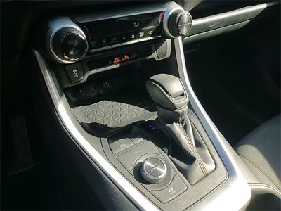 2025 Toyota RAV4 Hybrid - Photo 18