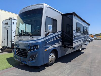 2026 Fleetwood Bounder — photo 34 view