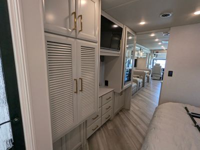 2026 Fleetwood Bounder — photo 19 view