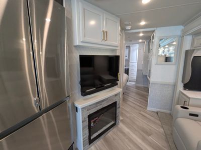 2026 Fleetwood Bounder — photo 22 view