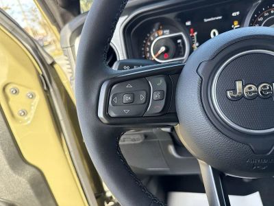 2025 Jeep Gladiator — photo 15 view