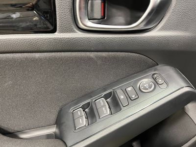 2026 Honda Civic Hatchback Hybrid - Photo 14
