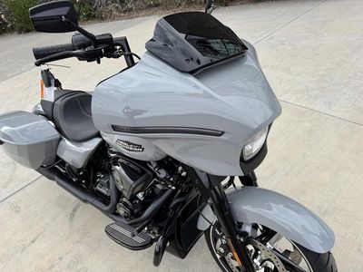2025 Harley-Davidson FLHX - Street Glide — photo 9 view