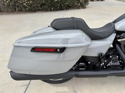 2025 Harley-Davidson FLHX - Street Glide — photo 12 view