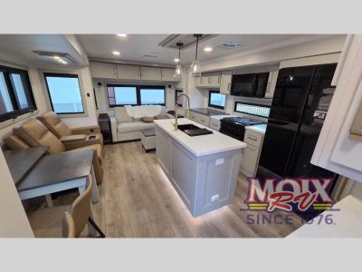 2026 Brinkley Model Z Air - Photo 3