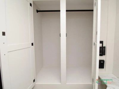 2026 Venture RV Stratus — photo 21 view