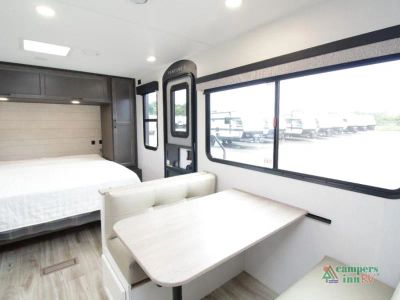 2026 Venture RV Stratus — photo 8 view