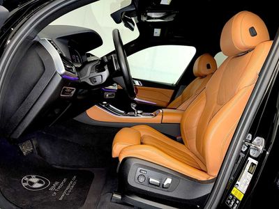2023 BMW X5 xDrive40i — photo 8 view