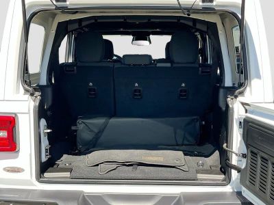 2025 Jeep Wrangler — photo 24 view