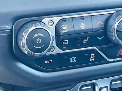 2025 Jeep Wrangler — photo 19 view