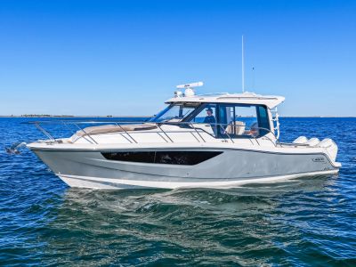 2025 Boston Whaler 365 Conquest - Photo 3