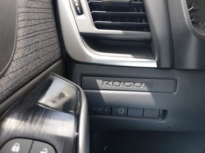 2023 Nissan Rogue - Photo 13