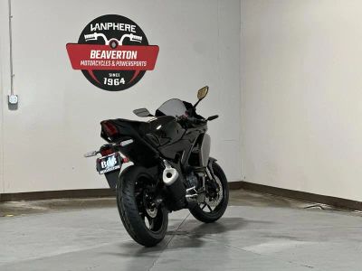 2026 Yamaha YZF-R3 - Photo 3