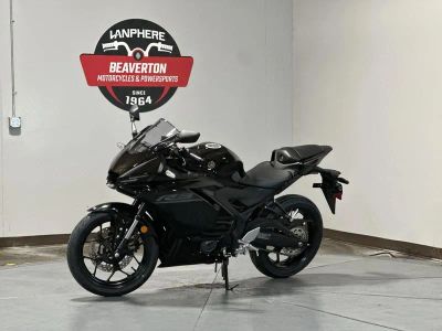 2026 Yamaha YZF-R3 - Photo 8