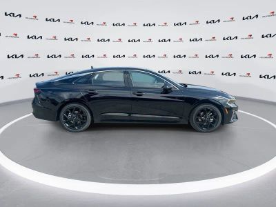 2026 Kia K5 — photo 9 view