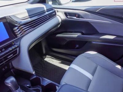 2025 Toyota Camry — photo 21 view