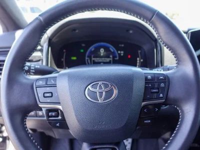 2025 Toyota Camry — photo 12 view