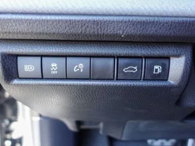 2025 Toyota Camry — photo 16 view