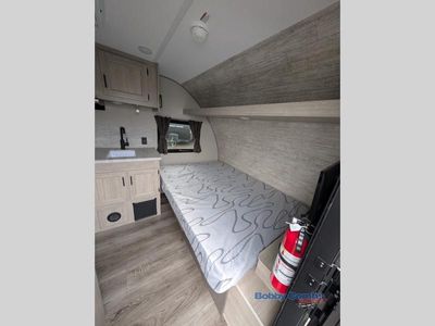 2025 Coachmen RV Catalina Summit Series 7 - Photo 9