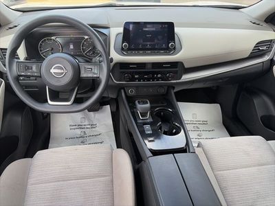 2023 Nissan Rogue — photo 12 view