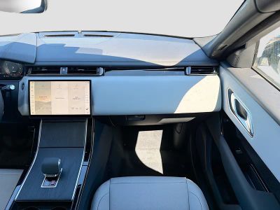 2026 Land Rover Range Rover Velar — photo 18 view