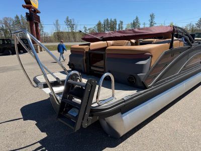 2026 Bennington 22 MFB — photo 9 view