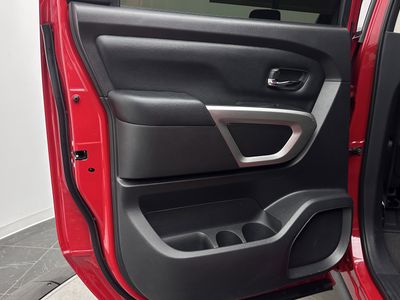 2021 Nissan Titan XD - Photo 24