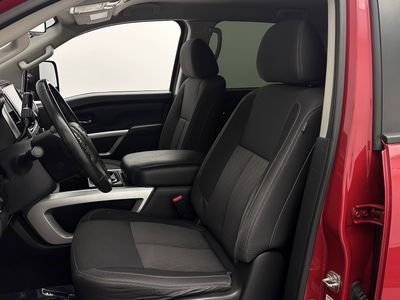 2021 Nissan Titan XD - Photo 14