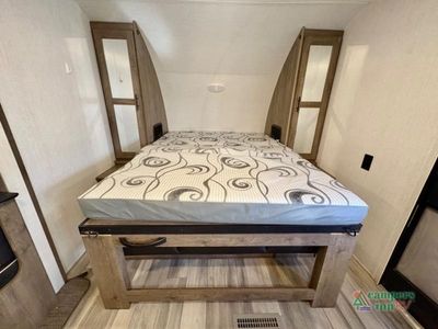 2023 Fleetwood RV Pioneer — photo 14 view