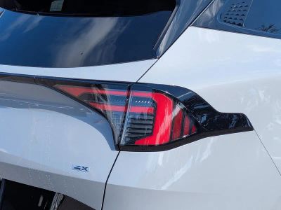 2026 Kia Sportage — photo 8 view