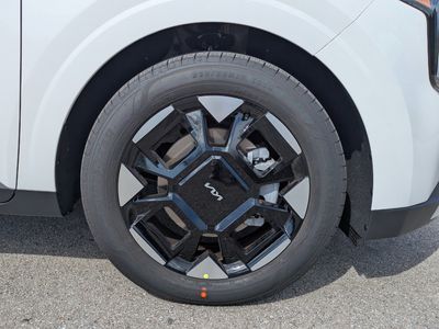 2026 Kia Carnival — photo 12 view