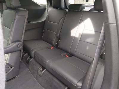 2025 Chevrolet Traverse - Photo 17