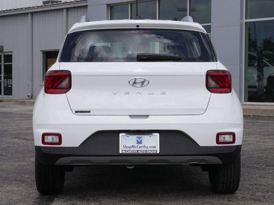 2026 Hyundai Venue — photo 17 view