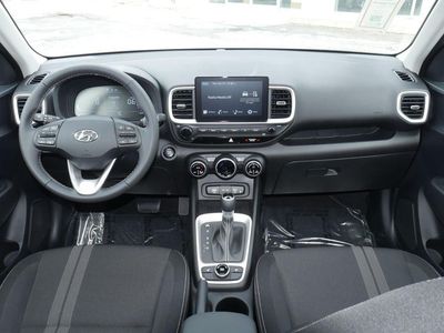 2026 Hyundai Venue — photo 39 view