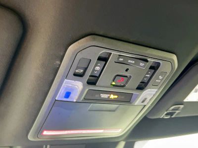 2024 Toyota Sequoia — photo 17 view