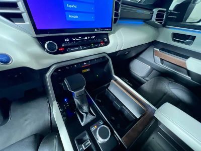 2024 Toyota Sequoia — photo 21 view