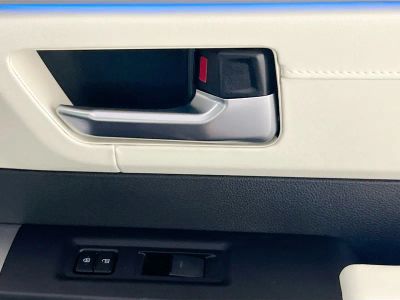 2024 Toyota Sequoia — photo 27 view