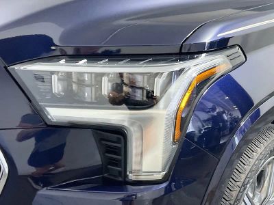 2024 Toyota Sequoia — photo 9 view