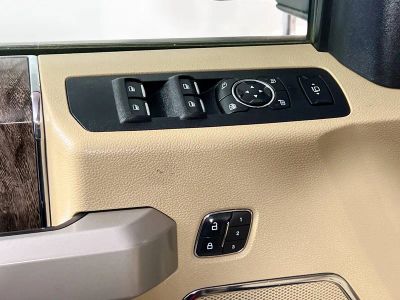 2019 Ford F-350SD — photo 13 view
