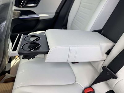 2026 Mercedes-Benz GLC — photo 31 view