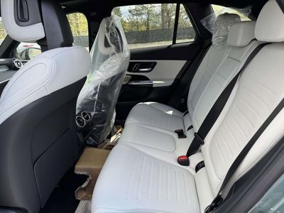 2026 Mercedes-Benz GLC — photo 30 view