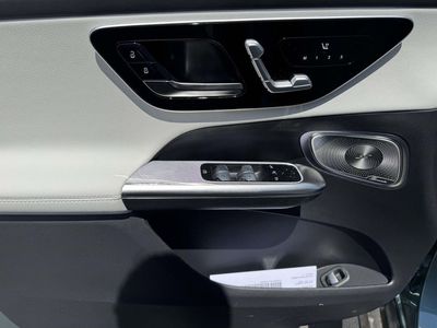 2026 Mercedes-Benz GLC — photo 17 view
