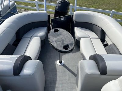 2025 Sylvan 822 LZ - Photo 15