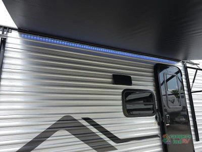 2027 Coachmen RV Catalina Summit Series 7 — photo 10 view