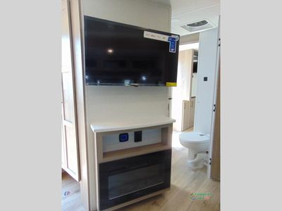 2026 Forest River RV Rockwood Ultra Lite — photo 21 view