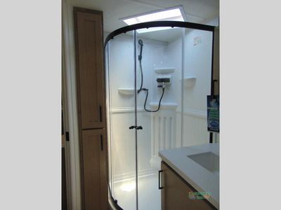 2026 Forest River RV Rockwood Ultra Lite — photo 24 view